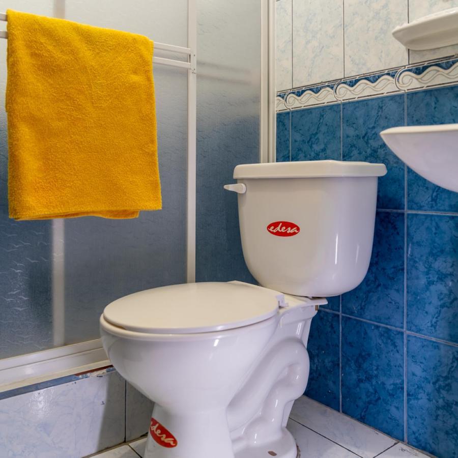 Mashy'S Hostal Отавало Экстерьер фото